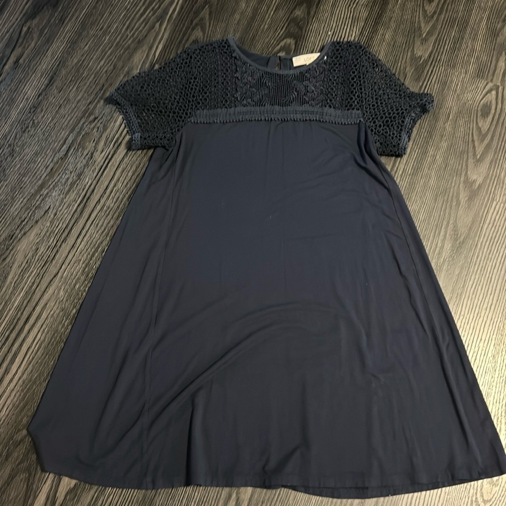 🍍LOFT A LINE DRESS🍍SZ MED 🍍PIT TO PIT 18” 🍍LENGTH 33”